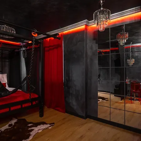 شقة Bdsm Secret Manufaktura Centrum Miasta Parking Na Terenie, Tylko Dla Doroslych Adults Only, Idealny Na Prezent وودج