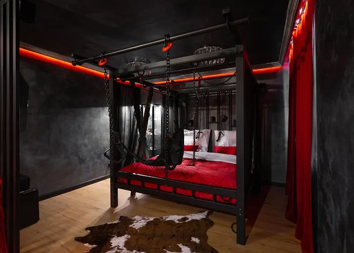 Bdsm Secret Manufaktura Centrum Miasta Parking Na Terenie, Tylko Dla Doroslych Adults Only, Idealny Na Prezent Apartment Lodz